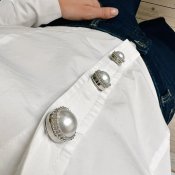 The ShoeLace Brand - Anna – Pearl Button Charm Silver