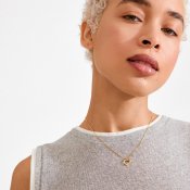 Pilgrim Jewellery - IRIS Halsband med Hjärthänge Guldpläterat