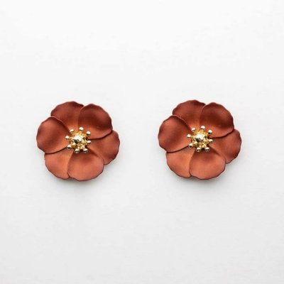 BOW19 Details - Flower Small Earrings Metallic Brown
