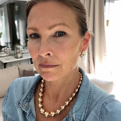 BOW19 Details - Bead Necklace Big Gold